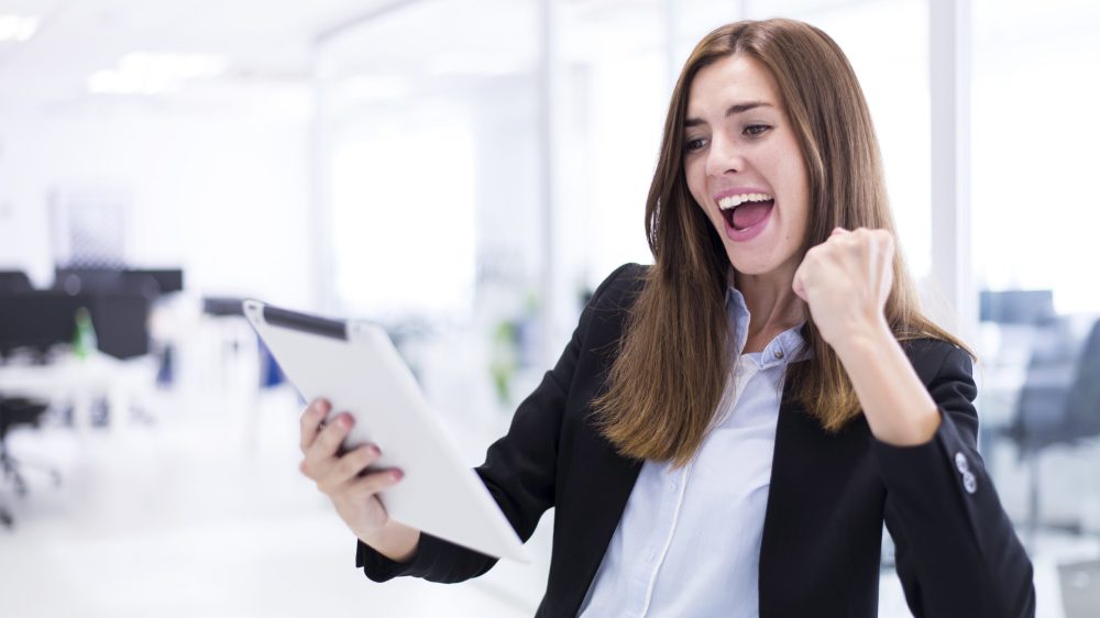 De emprendedora a CEO: cómo delegar tu comunicación y marketing sin perder tu esencia de marca.
